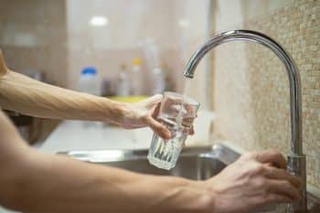 pas boire eau robinet chaude