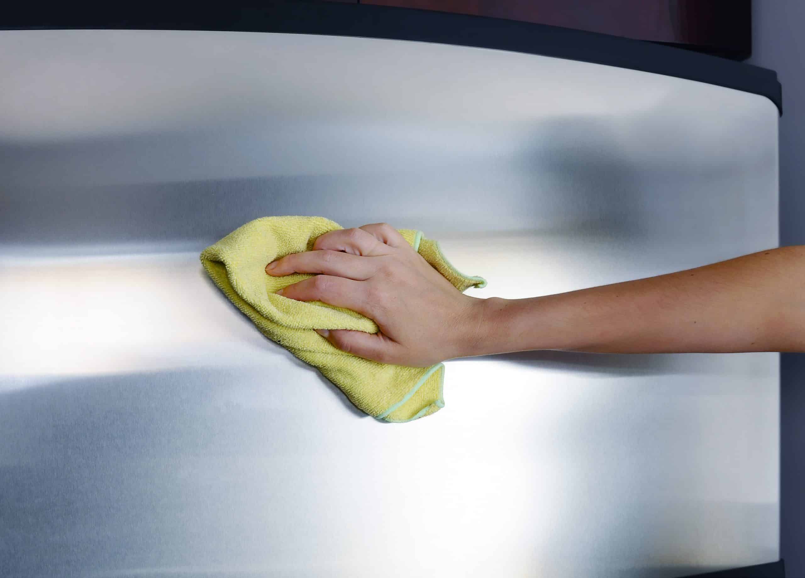 L'astuce imparable : deux gestes simples pour un inox brillant comme au premier jour
