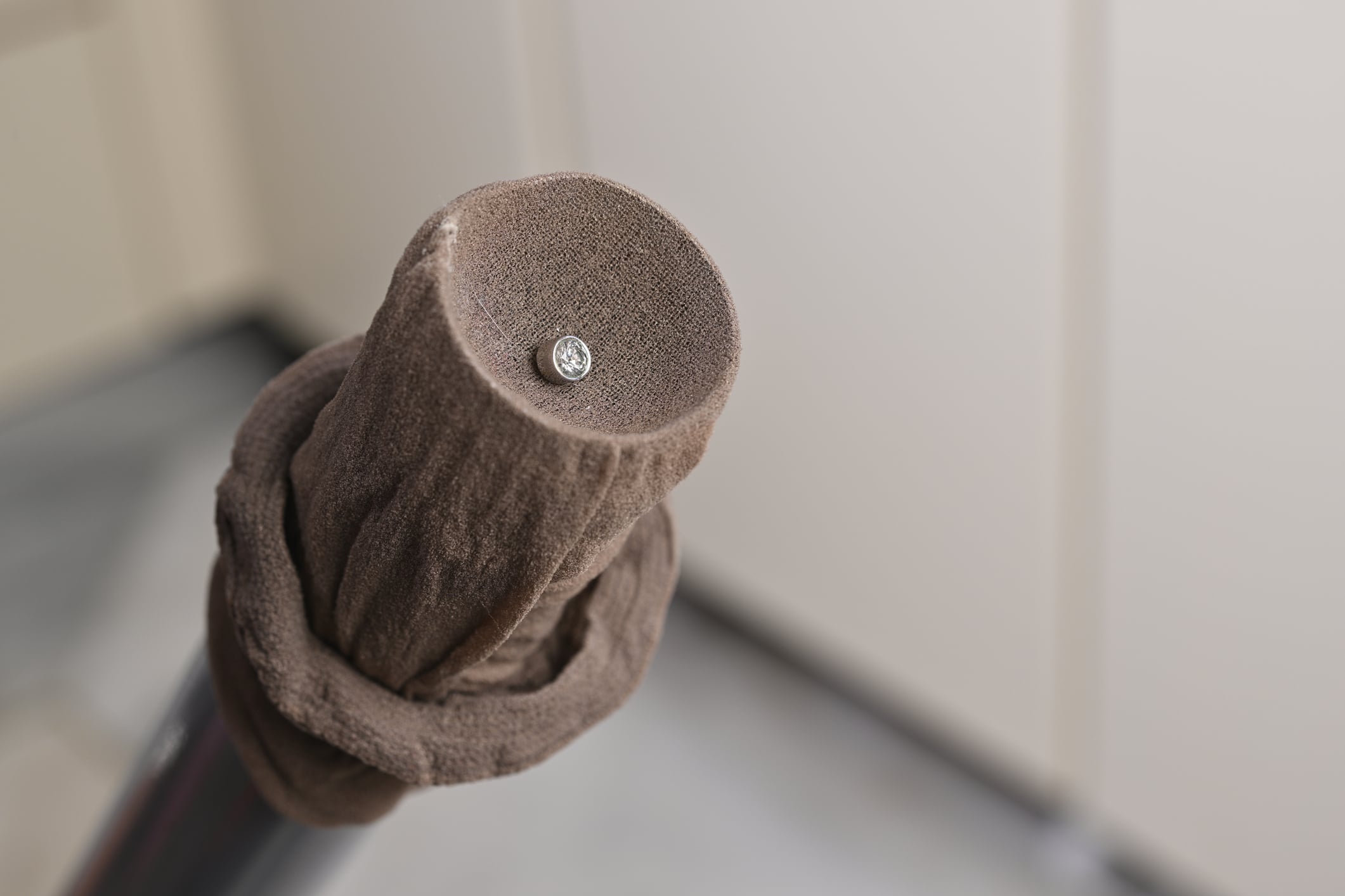 Ne perdez plus rien : retrouvez bijoux, petites pièces et objets inattendus grâce à cette astuce
