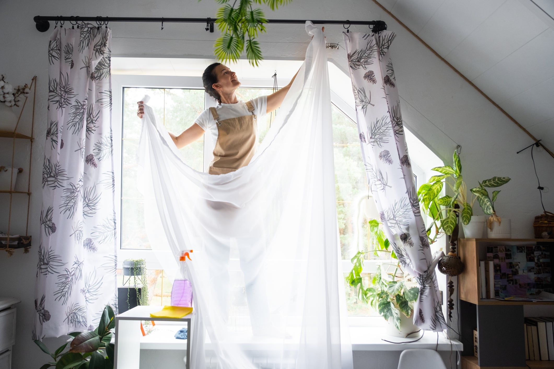 Faites briller les couleurs : vinaigre blanc et astuces pour leur éclat d'origine
