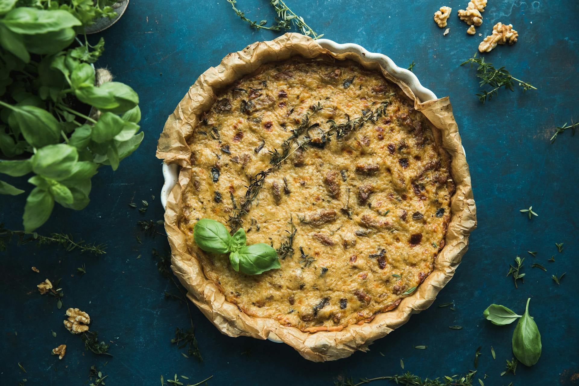 Tarte rustique aux champignons, noisettes et comté : un classique indémodable