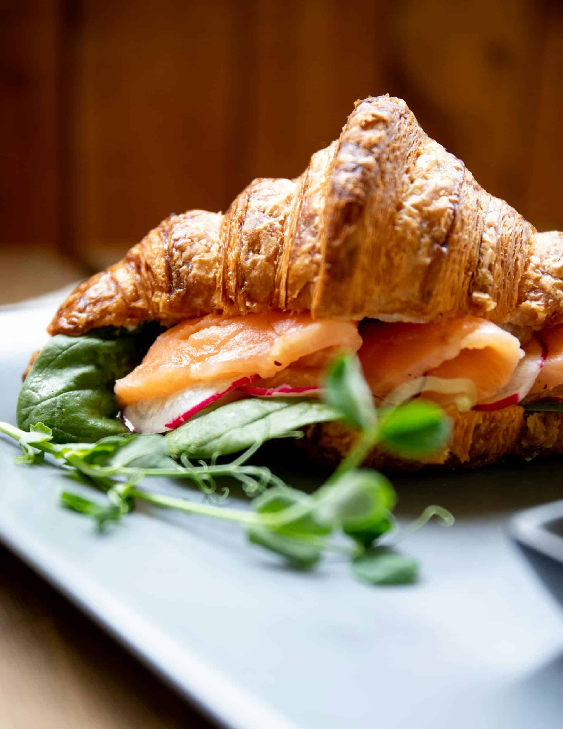Croissants express jambon-fromage : le classique qui fait toujours l'unanimité