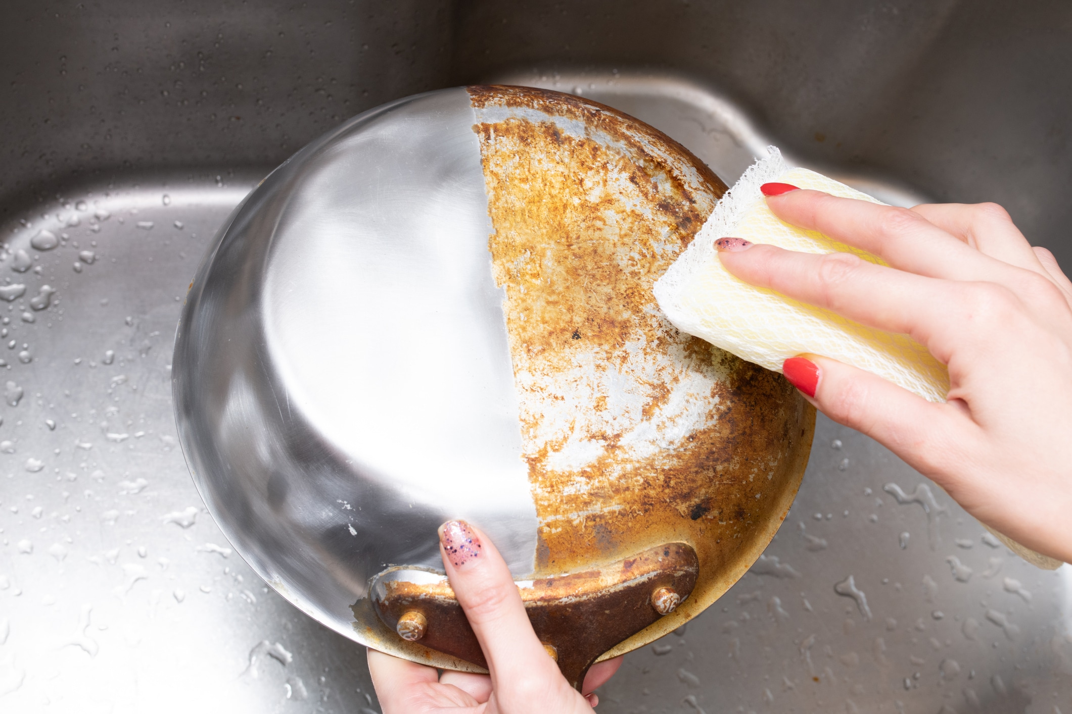 Les alliés insoupçonnés de votre cuisine : des ingrédients courants aux effets décapants