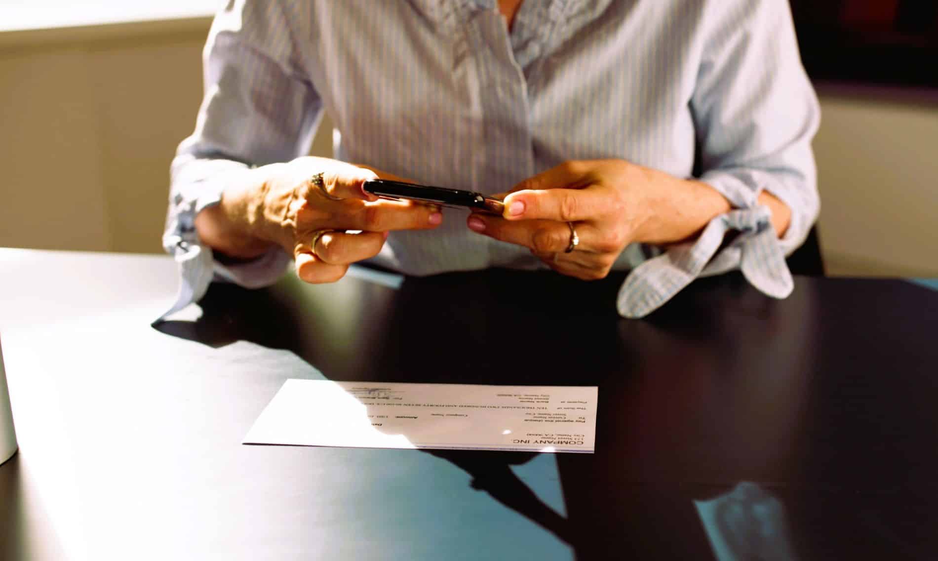 J%e2%80%99ai Trop Attendu Pour Encaisser Mon Ch%c3%a8que %c3%a0 Quoi Dois Je Vraiment M%e2%80%99attendre De La Part De Ma Banque