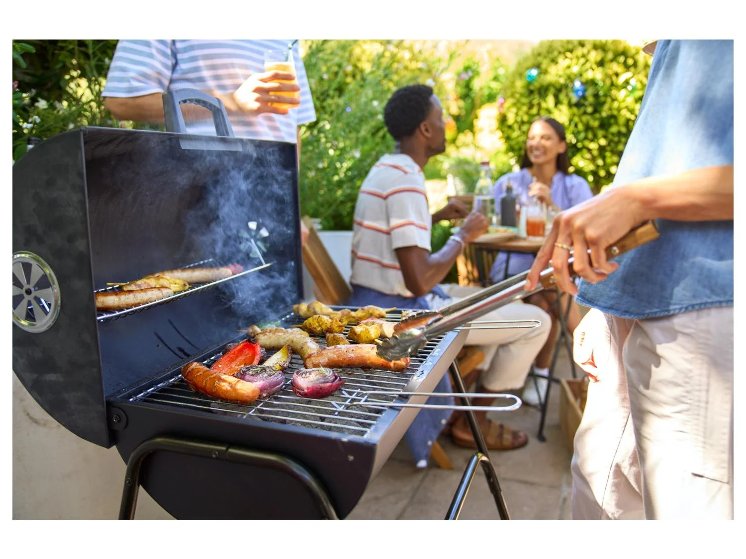 Faut Il Vraiment Investir 400 E Dans Un Weber Quand Ce Barbecue Lidl A Moins De 40 E Fait Aussi Bien Featured
