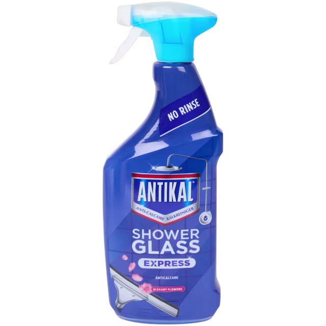 Ce spray surpuissant à prix cassé chez Action est le pire ennemi des résidus de savon