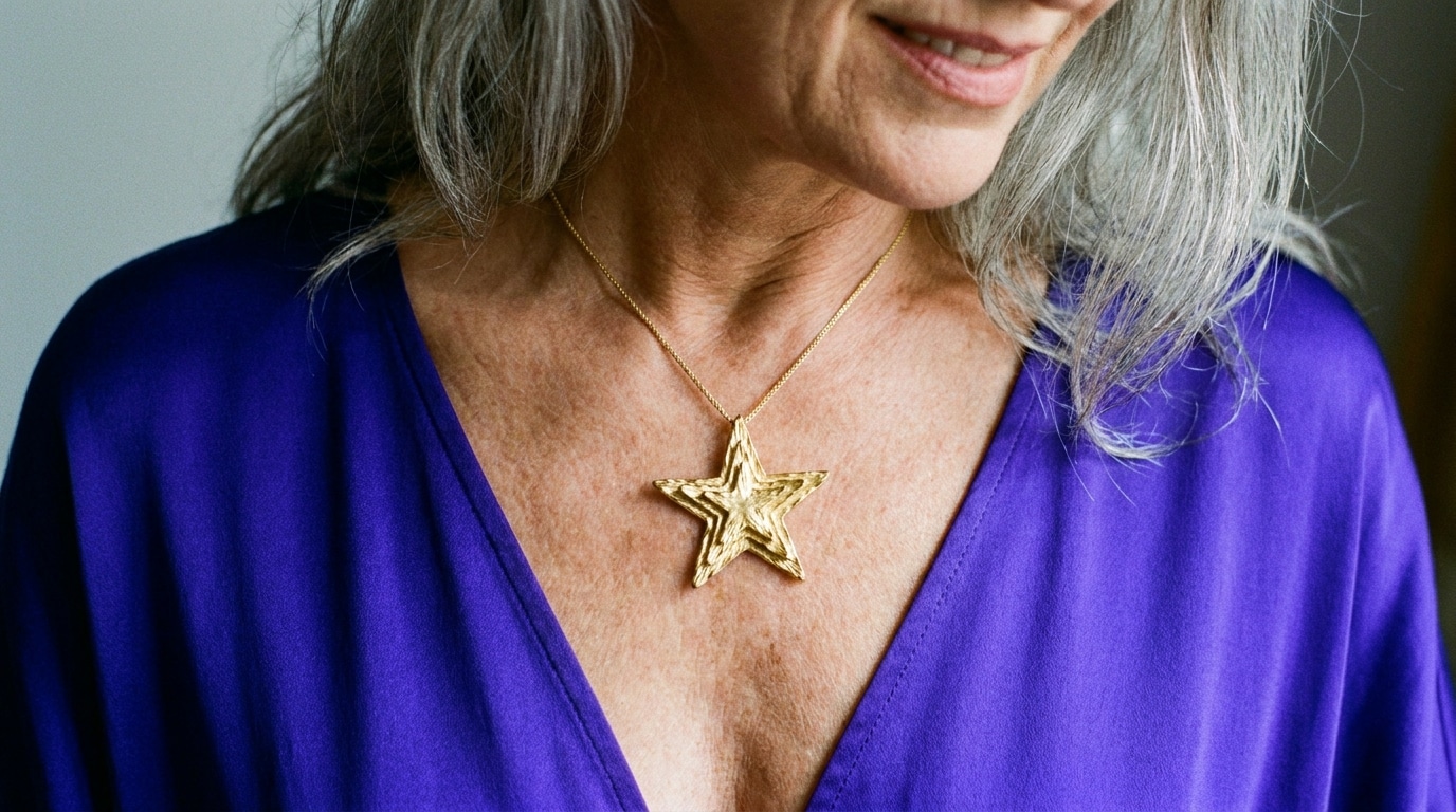 Ces Bijoux Porte Bonheur Cachent Une Signification Que Peu De Gens Connaissent Vraiment Featured