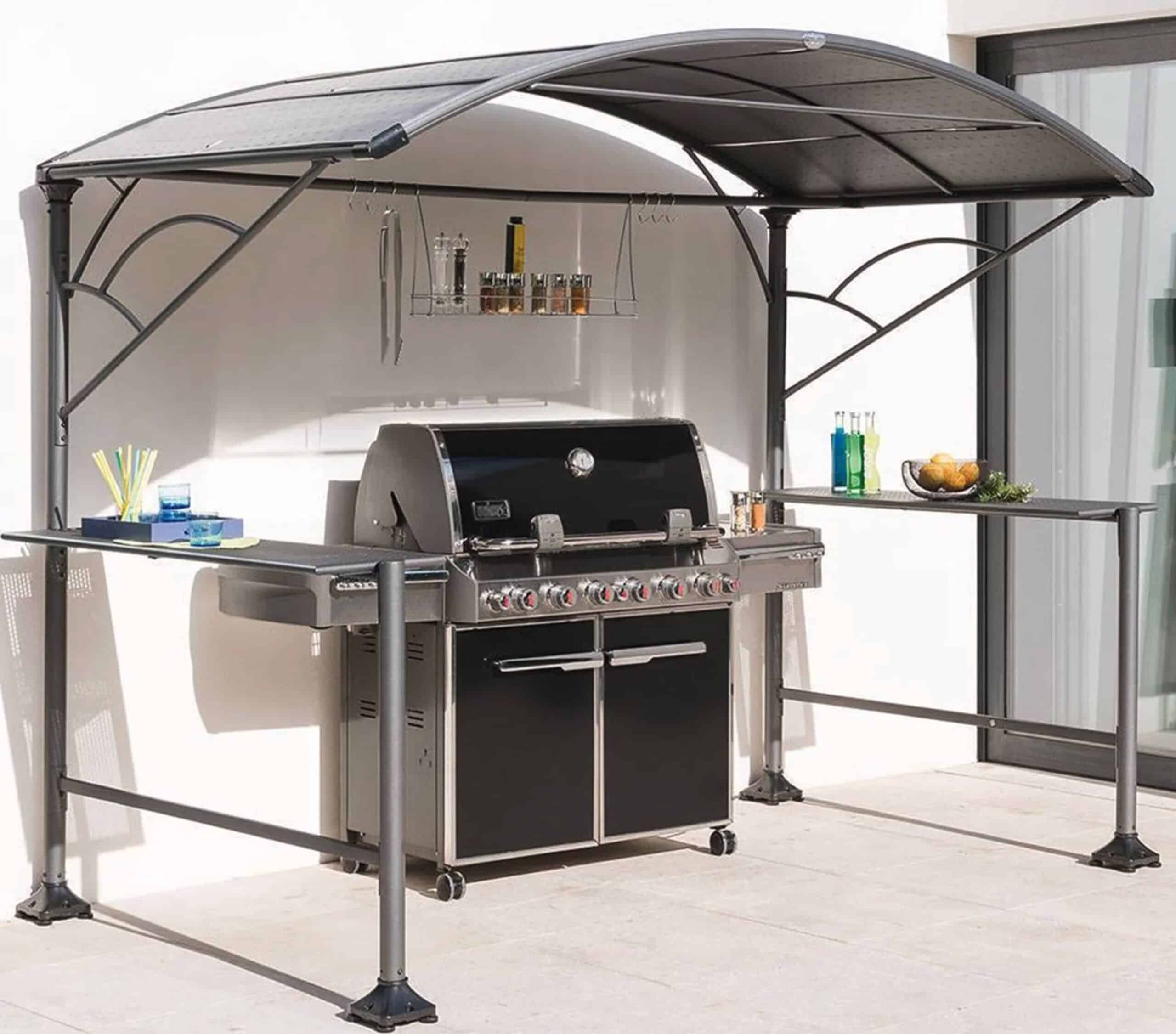 Jai Installe Cet Abri A Barbecue A 175 E Chez Stokomani Sans Trop Y Croire Quand Lorage Est Passe Jai Compris Que Je Naurais Jamais Du Attendre Featured