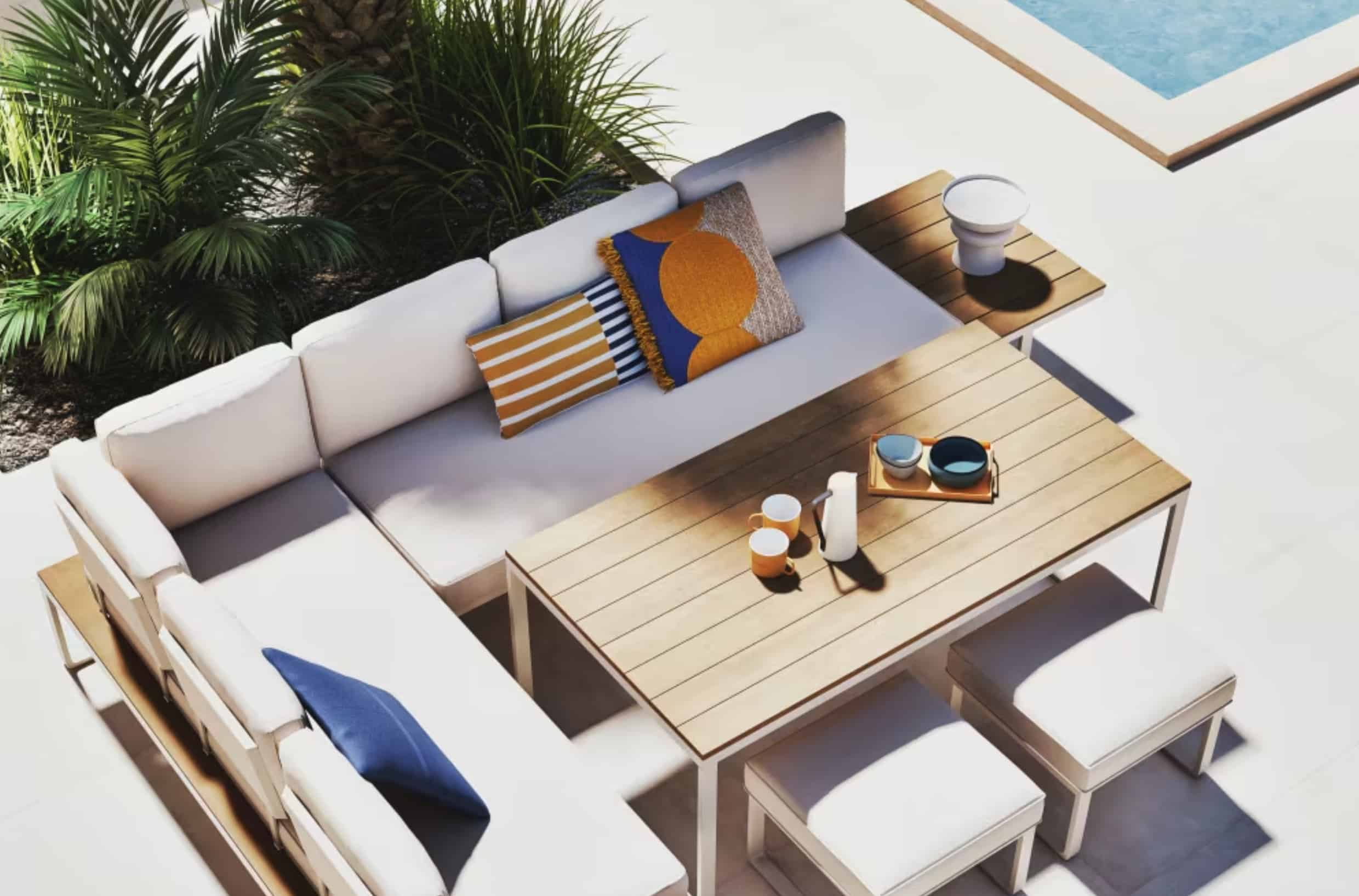Jai Pose Ce Coussin Brode Tricolore A 2599e Sur Ma Terrasse Ce Que Mes Voisins Ont Dit En Le Voyant Ne Ma Pas Etonnee Featured