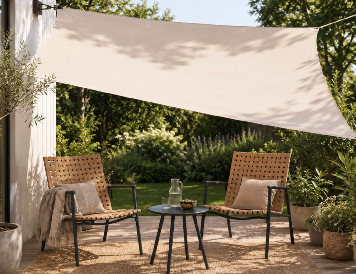 Jai Trouve Un Salon De Jardin 2 Places Avec Table A 74 E Chez Bm A Ce Prix La Je Ne Pensais Pas Le Garder Aussi Longtemps Featured