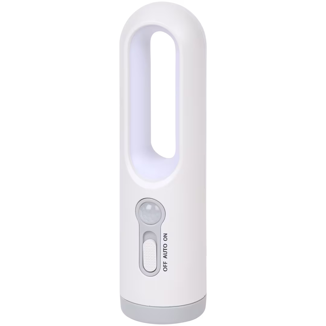 À 2,69 €, cette petite lampe Action allume le chemin avant même que j'y pense