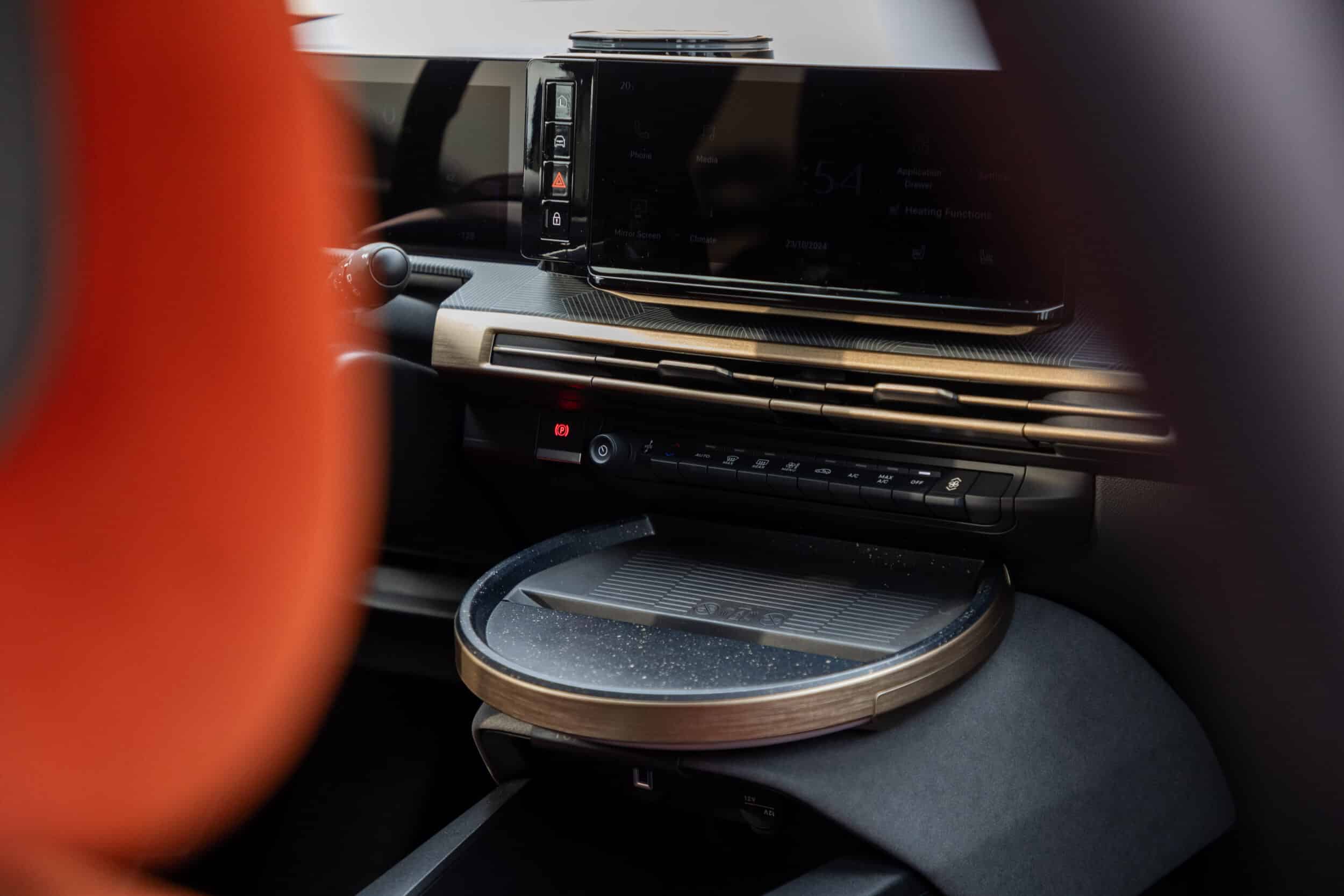 New Lancia Ypsilon Bev(3)