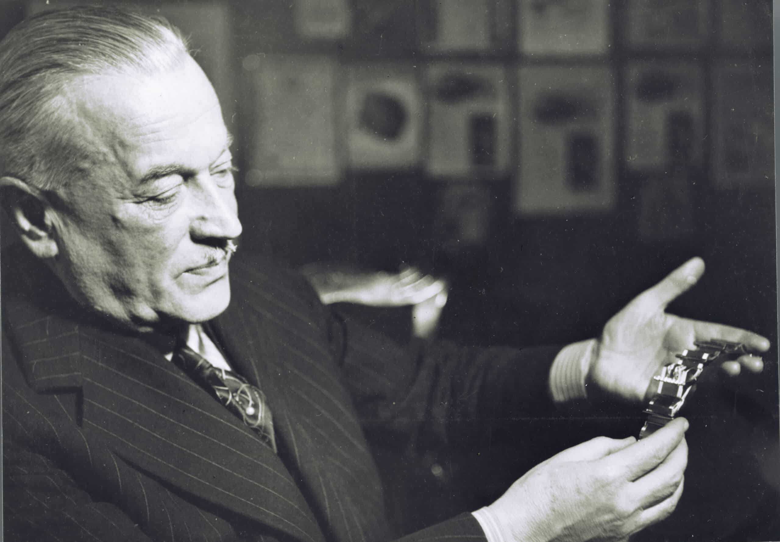 Rolex La Surprenante Histoire Derriere Le Nom De La Plus Celebre Des Marques Horlogeres Featured