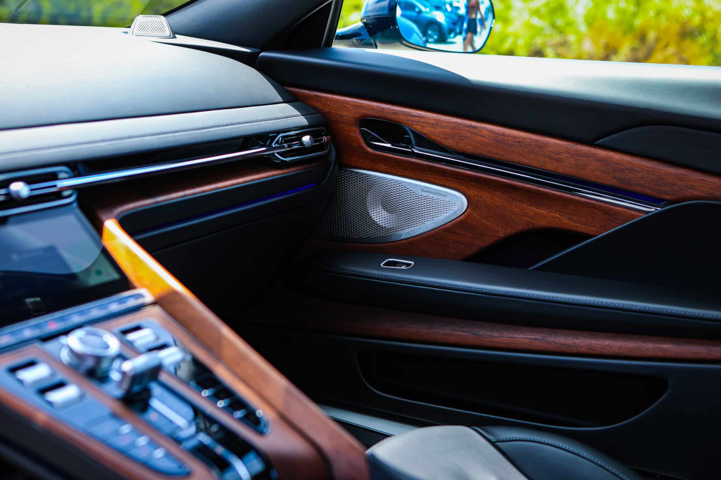 Aston Martin Newport Beach Heritage Edition Collection (5)