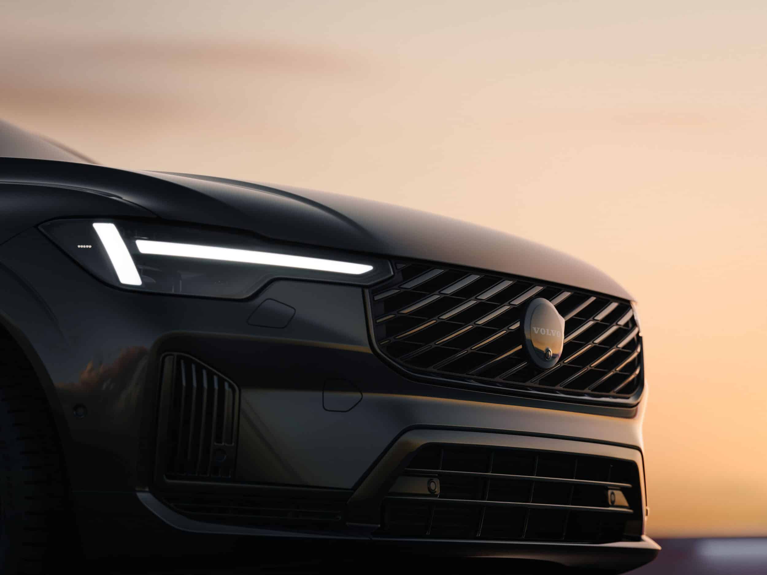 Black Edition The New Volvo Xc60 Frontlight