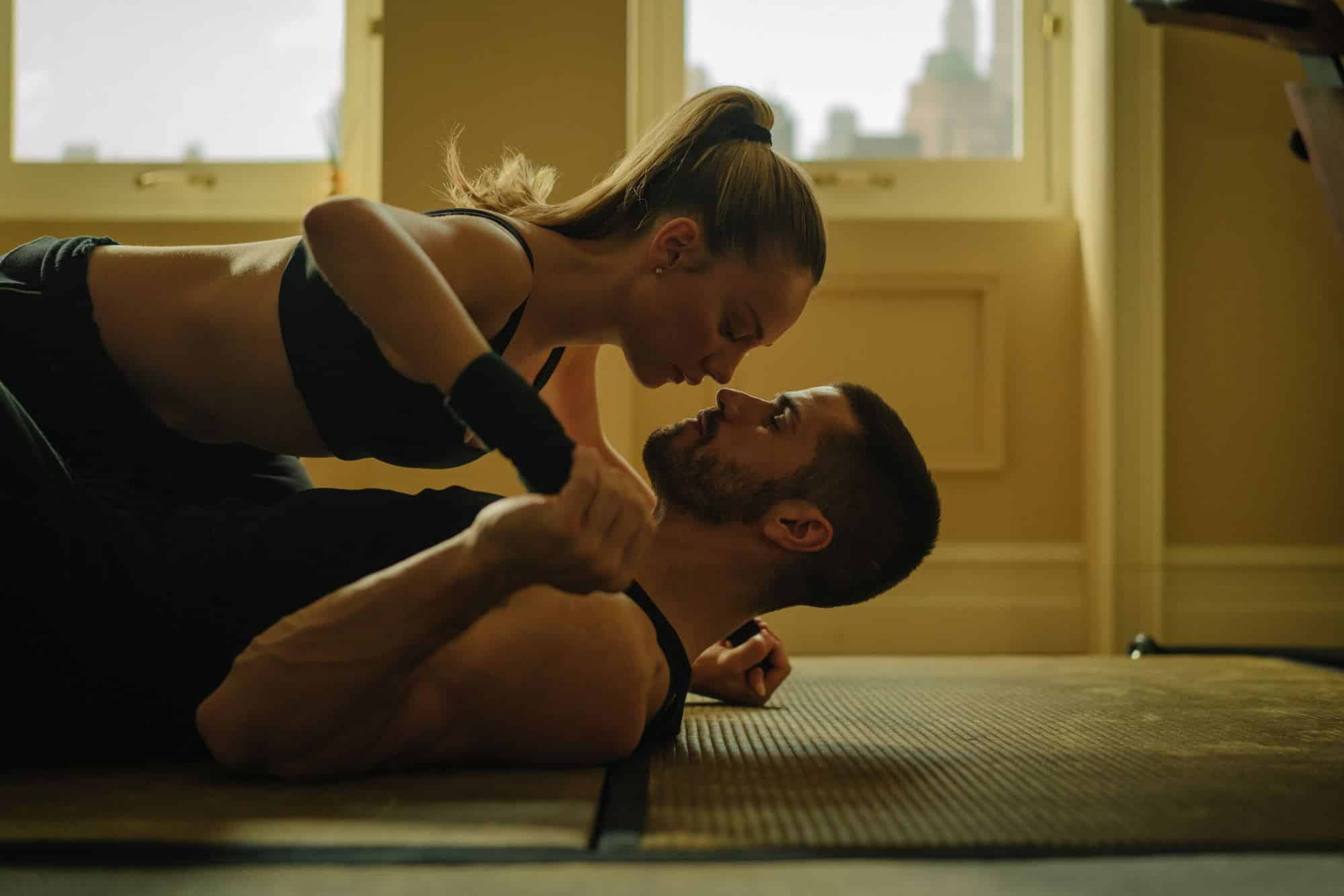 Ce Thriller Romantique Sur Prime Video Mele Enlevement Et Garde Du Corps Avec Un Duo Qui Fait Monter La Tension Featured