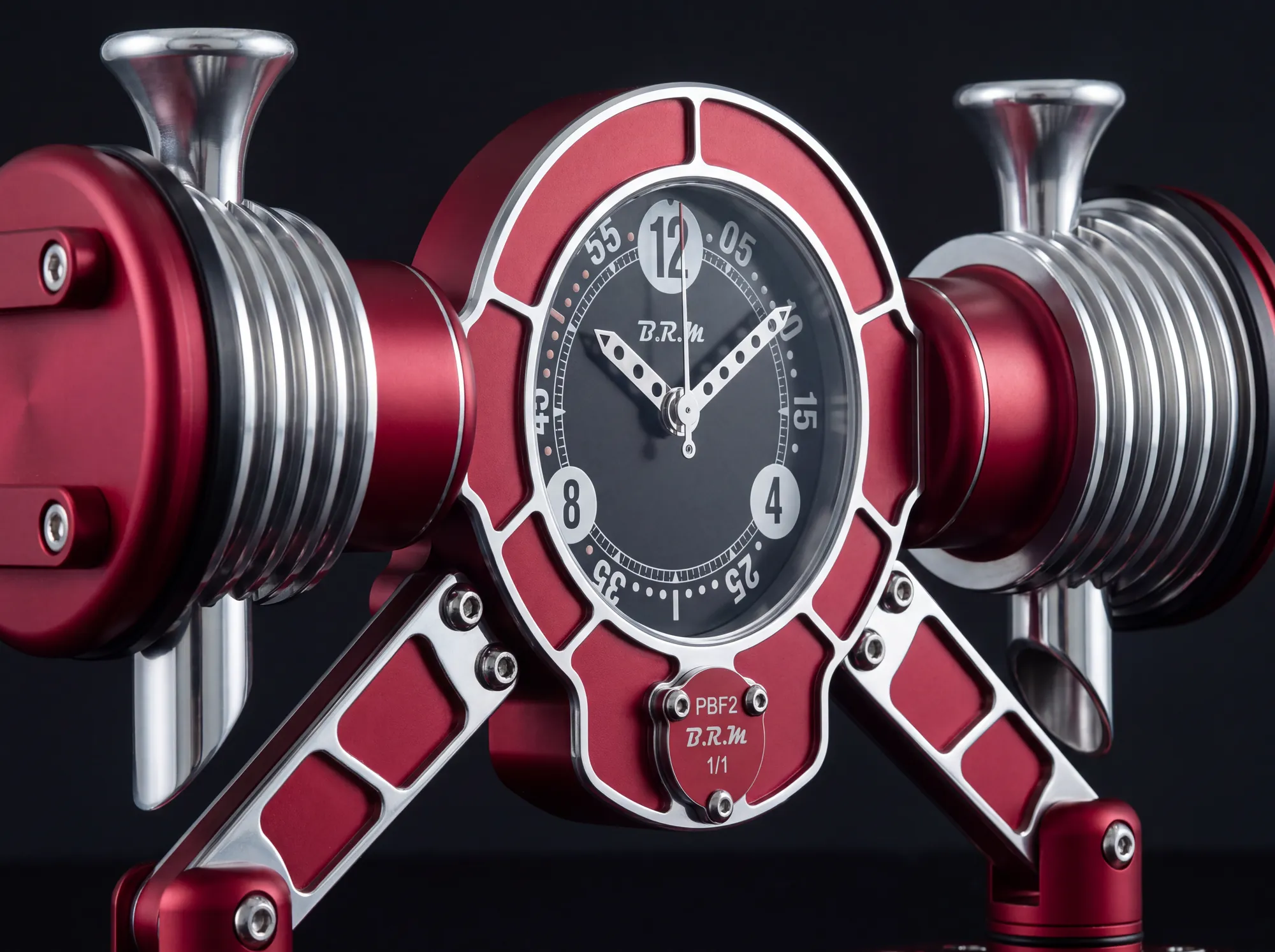 Fini Les Montres De Luxe Classiques B R M Taille Ses Boitiers Dans Des Pieces De Moteur A Plus De 8 000 E Featured