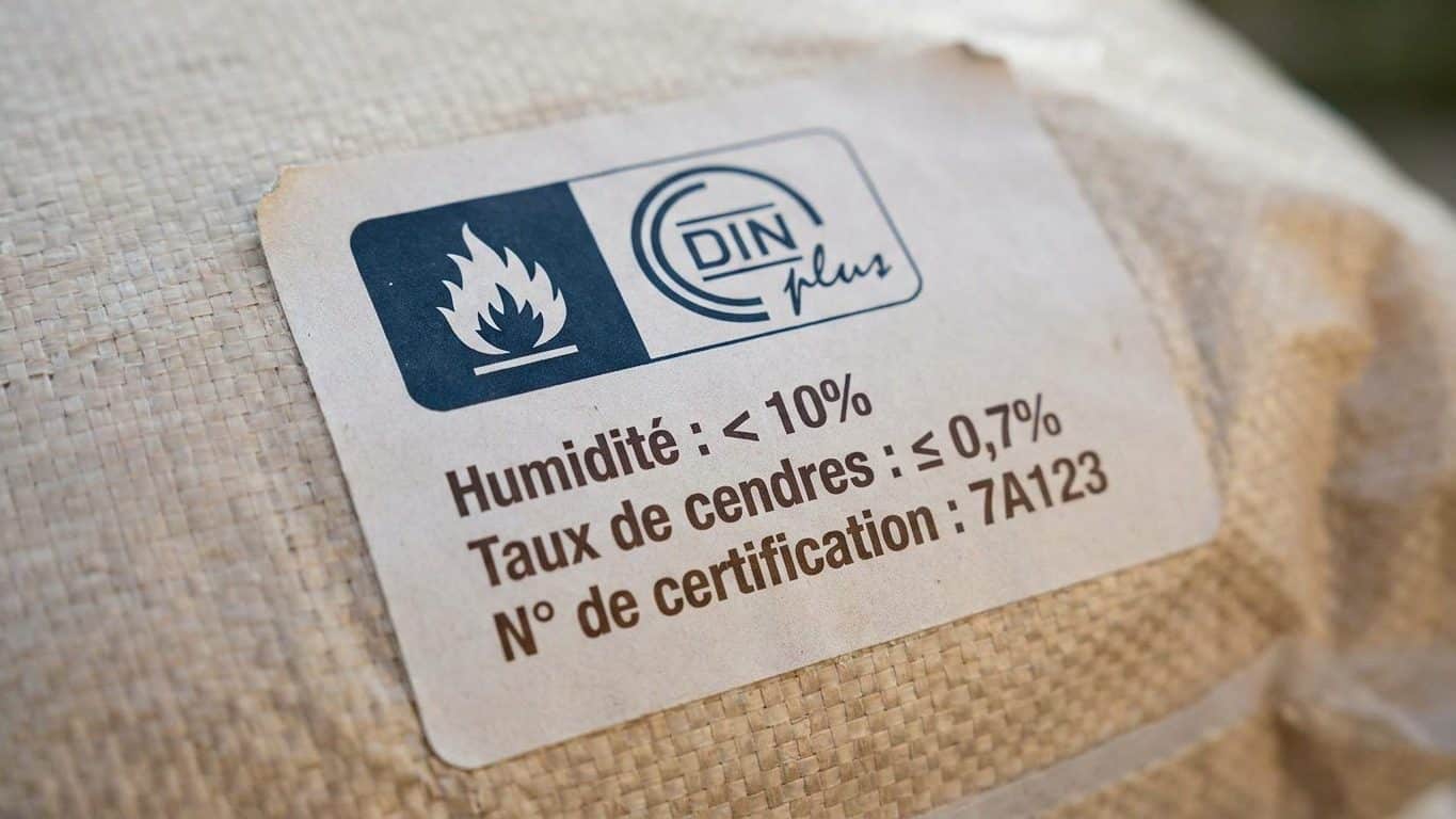 La garantie d'un poêle peut sauter à cause du sac de granulés qu'on vient d'acheter, et la mention à chercher manque sur b...