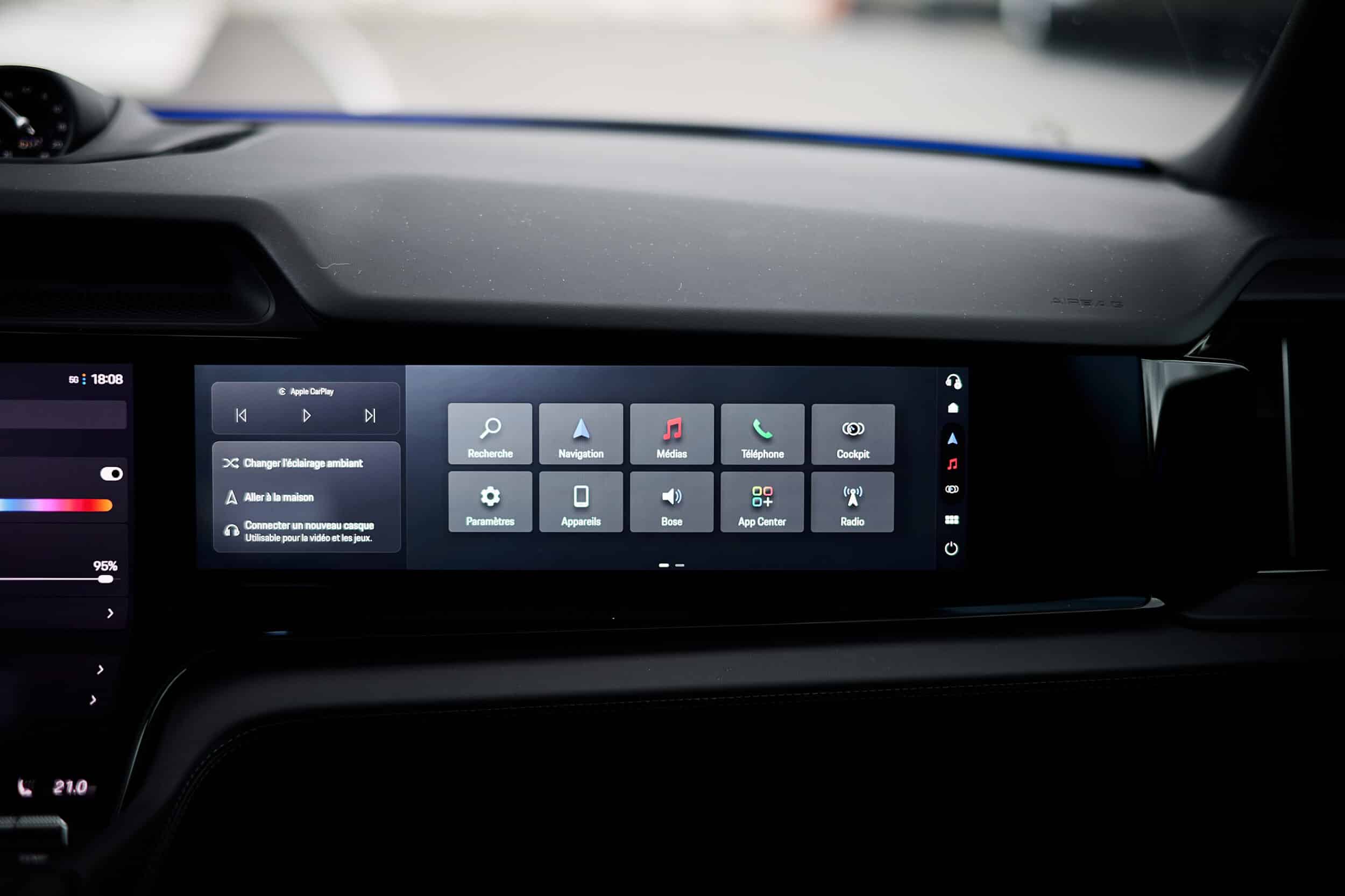 Porsche Cayenne Electric 2658