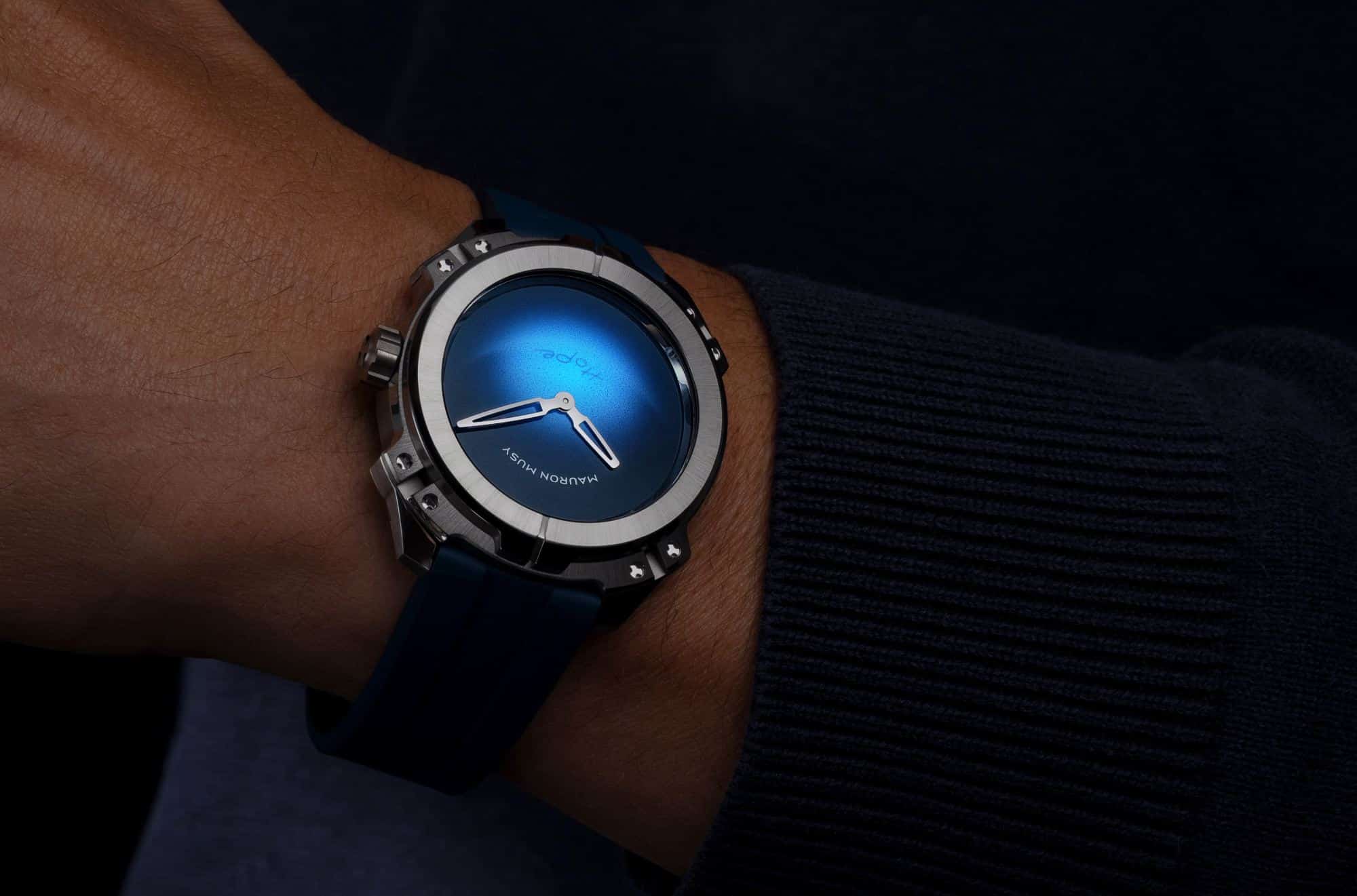 Cette Montre Mise Aux Encheres Pour Ela Cache Un Magnifique Message Dans Son Cadran Featured