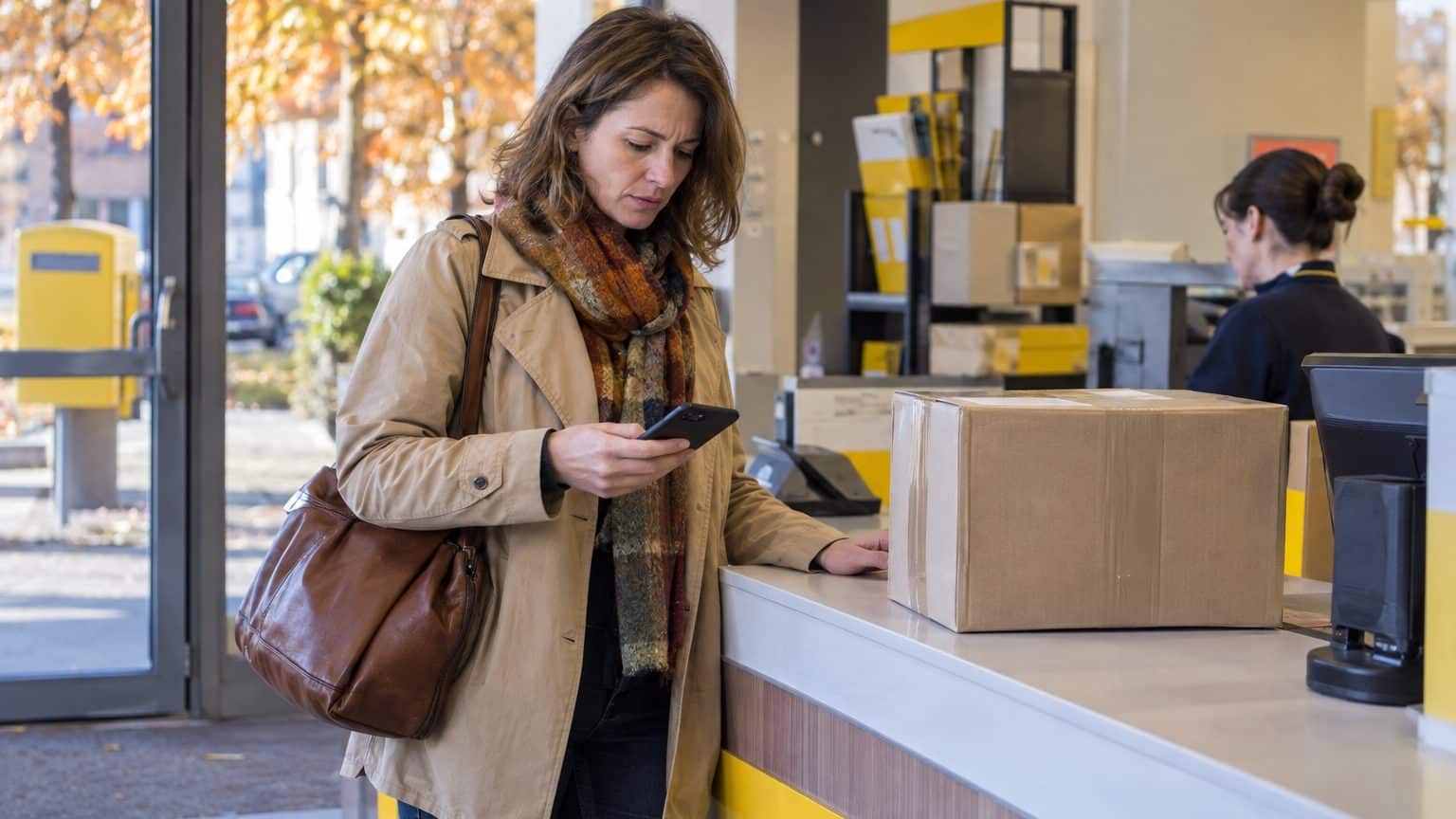 J'ai payé 1,99 € par SMS pour reprogrammer un colis trop gros pour ma boîte aux lettres : au bureau de poste, on m'a expli...
