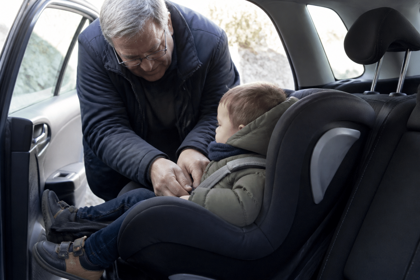 Jai Attache Mon Petit Fils Dans Son Siege Auto Avec Sa Grosse Doudoune Pour Quil Nait Pas Froid Quand Ma Fille A Tire Sur La Sangle Jai Compris Featured