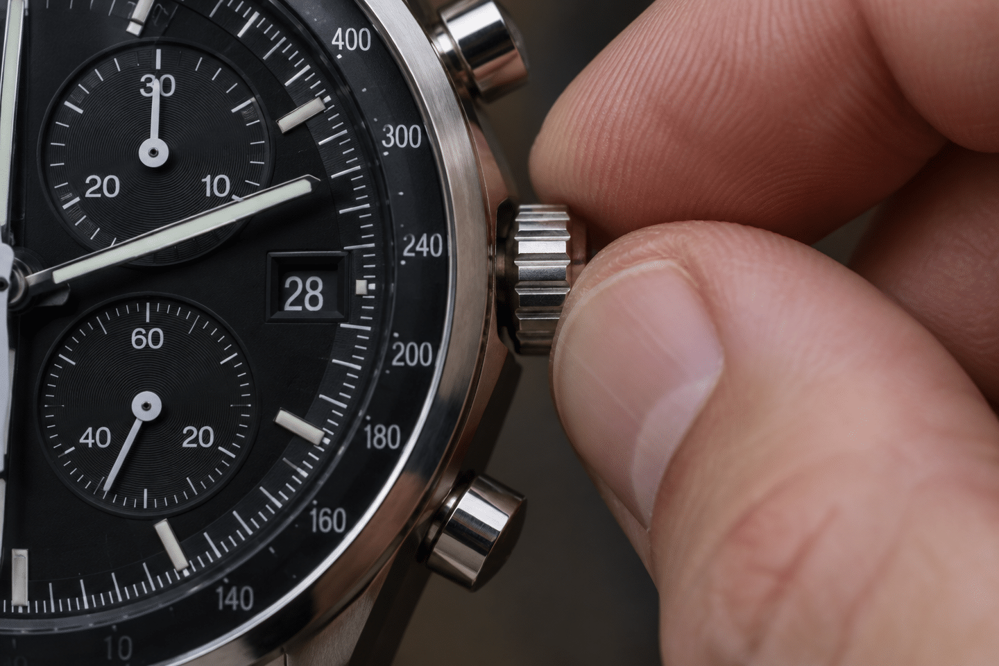 Le Stop Seconde Ce Discret Mecanisme Qui Change La Precision Dune Montre Mecanique Featured