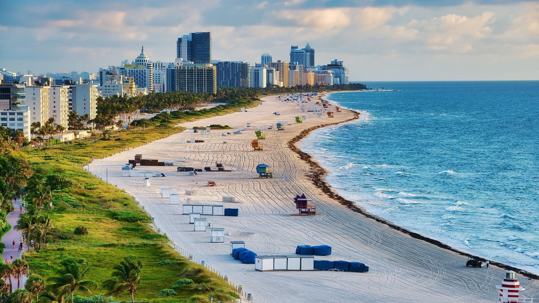 Une plage de Miami Beach en bord d'océan