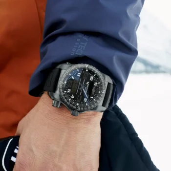 V76325221b1s1 On Wrist 852403da Thumbnail 1024